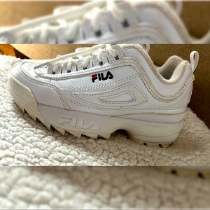 White fila